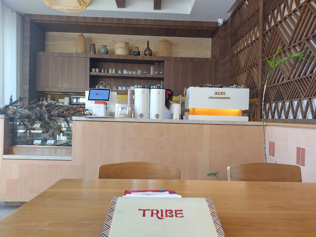 Tribe Cafe - การบริการอาหารและที่พัก