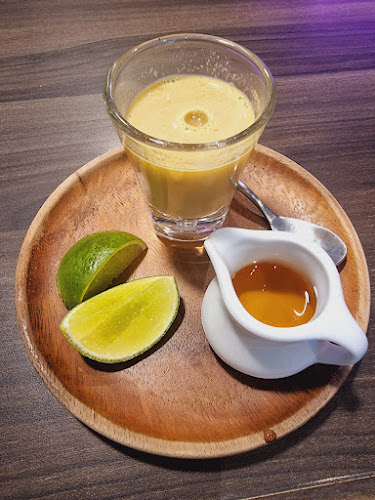 Opinii despre The moon cafe’ în อำเภอเมืองภูเก็ต - การบริการอาหารและที่พัก