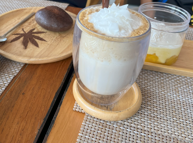 Roxanne Bar 1 - การบริการอาหารและที่พัก