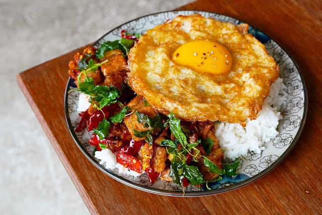 Opinii despre คุณฉุยกะเพราโบราณโคราช în อำเภอเมืองนครราชสีมา - การบริการอาหารและที่พัก