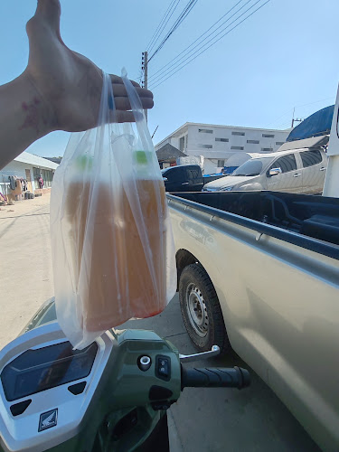 น้ำกระท่อม RangSit สมุนไพร (สาขา1)​ - การบริการอาหารและที่พัก