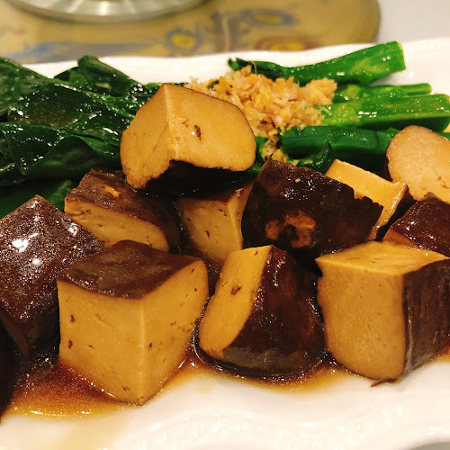 ครัวสยาม ภัตตาคาร & โต๊ะจีน - การบริการอาหารและที่พัก