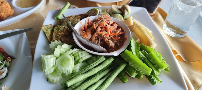 Bonkhao Restaurant ร้านอาหารบนเขา