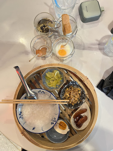 บำรุงเธอ Eatery and Coffee