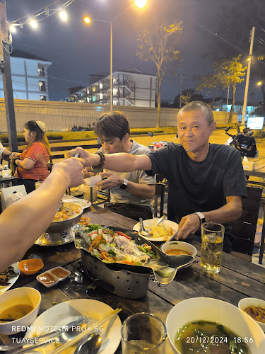 สถานีหม้อดิน(เพื่อชีวิต) - อำเภอศรีราชา