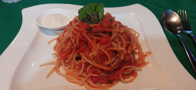 Anema e Core - การบริการอาหารและที่พัก