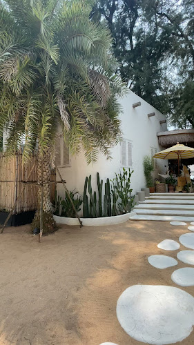 Cave Beach Club - อำเภอสัตหีบ