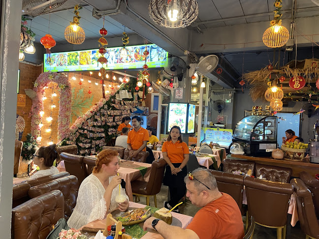 Opinii despre Phuket Restaurant în เมือง - การบริการอาหารและที่พัก