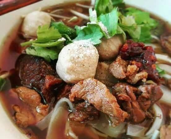 Opinii despre ก๋วยเตี๋ยวรู แปะล้อสาขา2 นครปฐม în อำเภอเมืองนครปฐม - การบริการอาหารและที่พัก