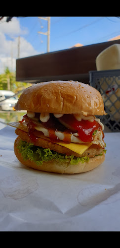 Bagus cafe & halal food - อำเภอกะทู้