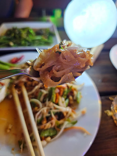 Green Tree Rest. & Pub - อำเภอบางละมุง