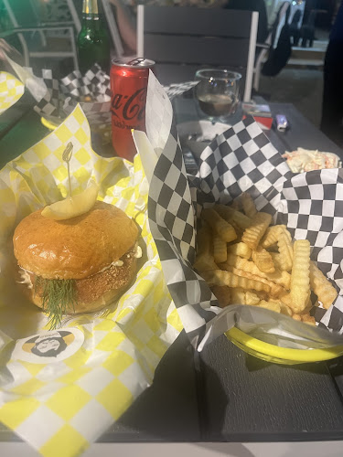 Wanted Burgers & Beer برجر бургер 汉堡包