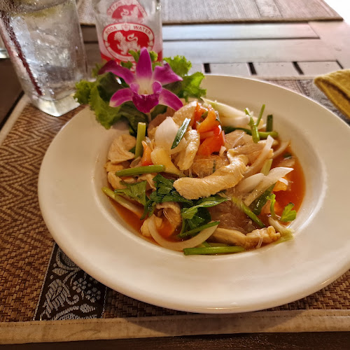 Opinii despre The Orchid Restaurant Chaweng în อำเภอเกาะสมุย - การบริการอาหารและที่พัก