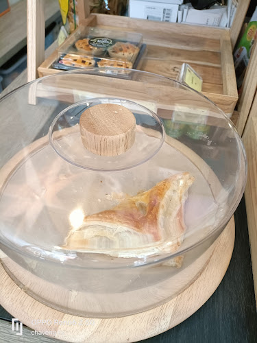 Punthai Coffee สาขาหน้าโรงพยาบาลหาดใหญ่ - การบริการอาหารและที่พัก