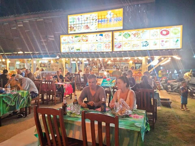 Opinii despre Family Seafood în อำเภอเมืองภูเก็ต - การบริการอาหารและที่พัก