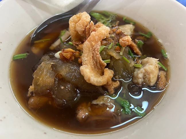 ร้านบัว ก๋วยจั๊บข้าวต้มปลา - การบริการอาหารและที่พัก