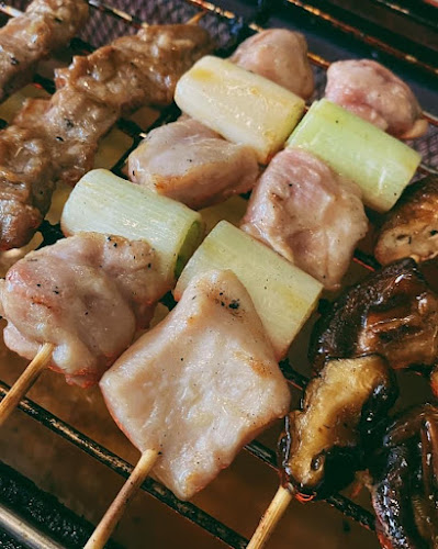 มาหาชน - การบริการอาหารและที่พัก