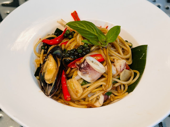 Opinii despre บ้านคุณตาลอฟท์คาเฟ่ @แหลมฉบัง în อำเภอศรีราชา - การบริการอาหารและที่พัก