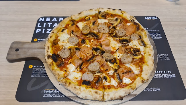สกูซี่ Wood-Fired Pizza เซ็นทรัลแจ้งวัฒนะ - การบริการอาหารและที่พัก