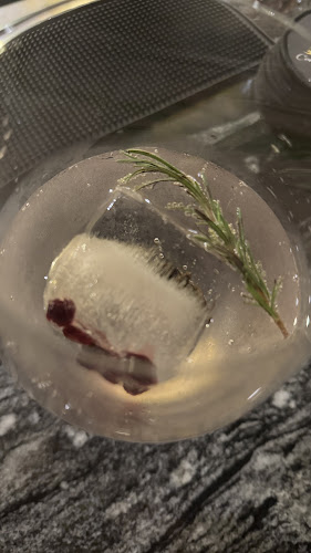 Comentarii opinii despre Continental cocktail lounge