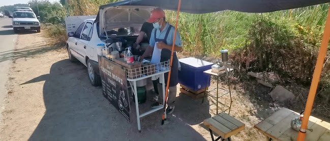 CoffeeMove ลุงแดง - การบริการอาหารและที่พัก