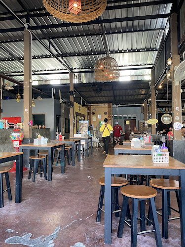 เตอรัง ติ่มซำ @ ตรัง - การบริการอาหารและที่พัก