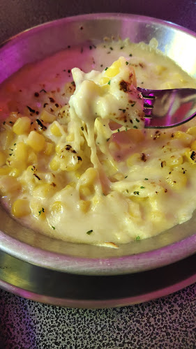 บุญเชิด บาร์ - การบริการอาหารและที่พัก