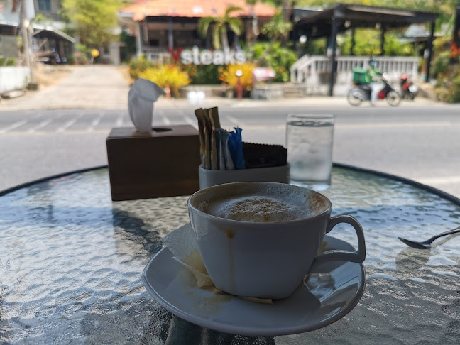 Opinii despre COZY CAFE AT KARON în อำเภอเมืองภูเก็ต - การบริการอาหารและที่พัก