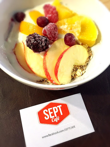 Opinii despre Alinda CAFE' în อำเภอเมืองนครราชสีมา - การบริการอาหารและที่พัก