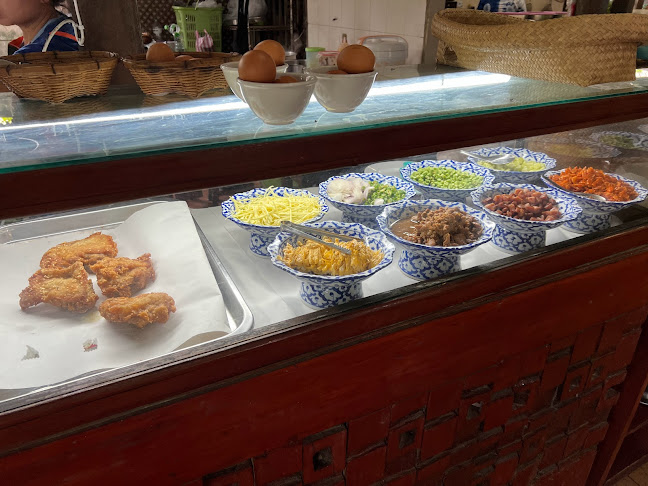 ร้านอาหารปั๋นใจ๋ - การบริการอาหารและที่พัก