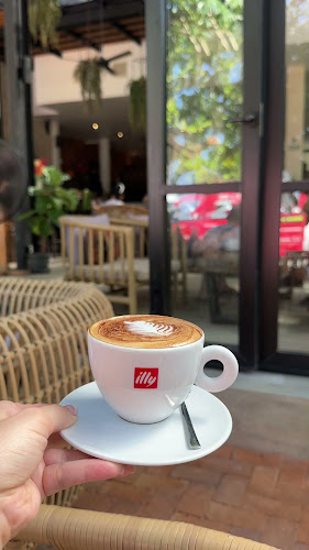 Comentarii opinii despre Hern Coffee and Bistro