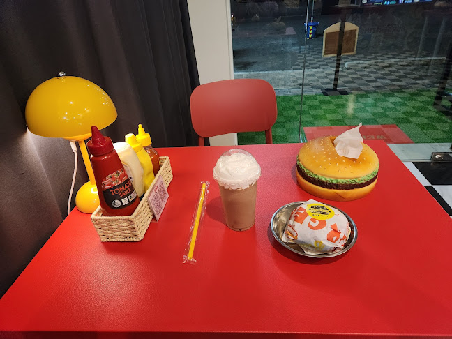 Burger Time Chanthaburi เบอร์เกอร์ ไทม์ จันทบุรี - การบริการอาหารและที่พัก