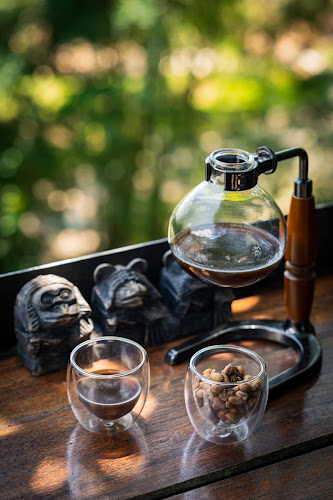 Opinii despre Three Monkeys Restaurant în อำเภอเมืองภูเก็ต - การบริการอาหารและที่พัก