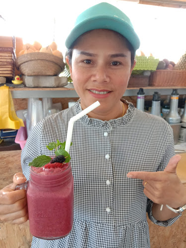 Refreshing On The Beach - การบริการอาหารและที่พัก