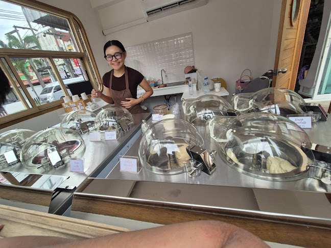 ถนนราษฎร์อุทิศ ตำบลป่าตอง อำเภอกะทู้ ภูเก็ต 83150