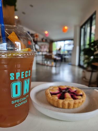 Specs on Specialty coffee - การบริการอาหารและที่พัก