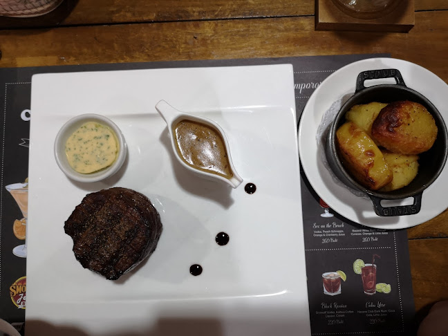 Steak & Co. Pattaya - การบริการอาหารและที่พัก
