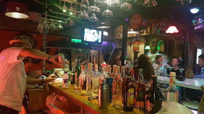 Pang Chang Market - การบริการอาหารและที่พัก