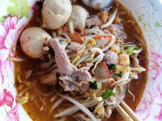 เจ้เล็กก๋วยเตี๋ยวน้ำใสโบราณ - อำเภอเมืองพัทลุง