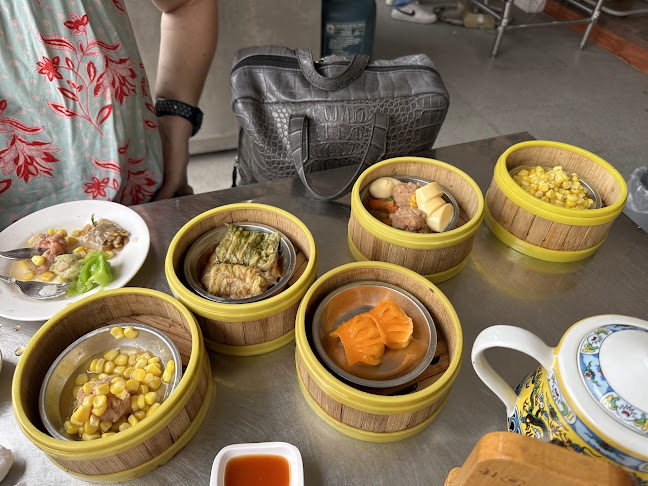 มอร์นิ่งอุบลฯ - การบริการอาหารและที่พัก