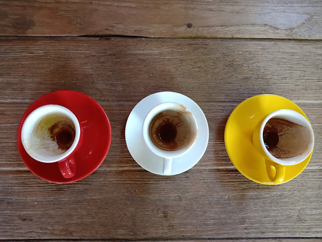 379 Drip กาแฟเรียบง่ายใต้ถุนบ้านเลขที่ 379