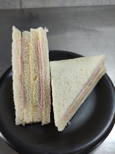 009/1 ถ. สุขุมวิท ตำบล ท่าประดู่ อำเภอเมืองระยอง ระยอง 21000