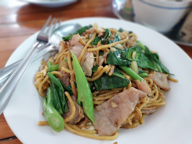 Opinii despre ราดหน้าราโด โกหน่ำ în อำเภอหาดใหญ่ - การบริการอาหารและที่พัก