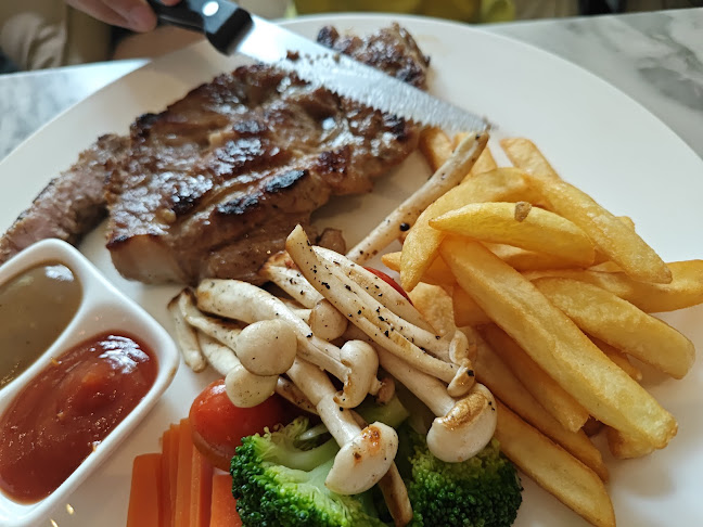 Comentarii opinii despre Coffee Hills Cafe