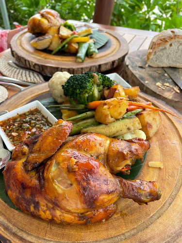 Catch Beach Club - อำเภอถลาง