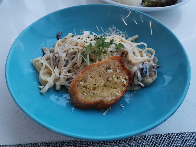 Opinii despre The Sky32 Restaurant în อำเภอบางละมุง - การบริการอาหารและที่พัก