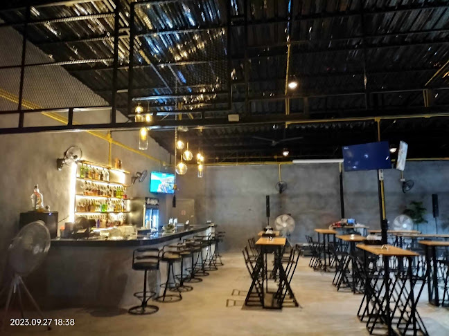 Comentarii opinii despre Black Corner