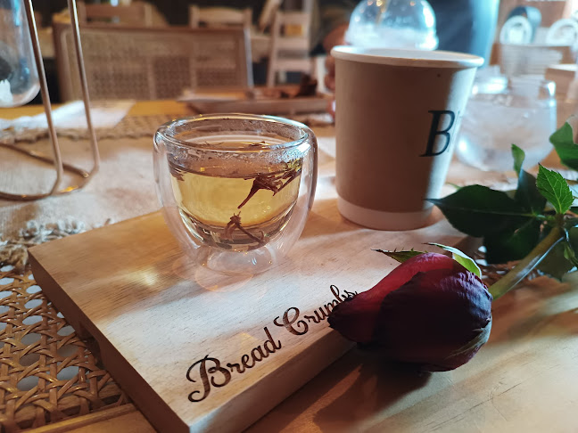 Bread Crumbs Cafe' - อำเภอเมืองภูเก็ต