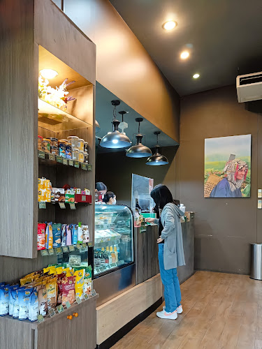 คาเฟ่ อเมซอน สาขา ถนนมุขมนตรี - อำเภอเมืองนครราชสีมา