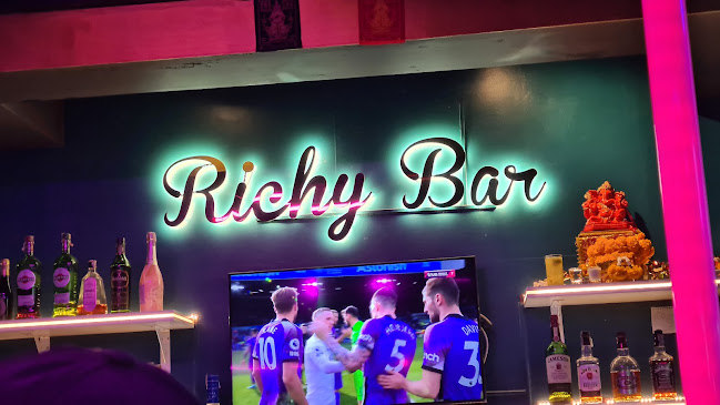 Comentarii opinii despre Richy Bar Patong